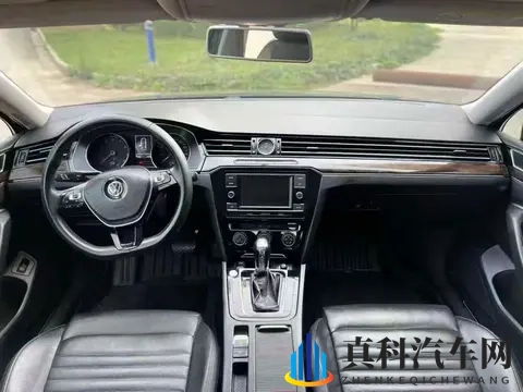 10万出头,入手2019款一手大众迈腾,家用代步香不香?-3