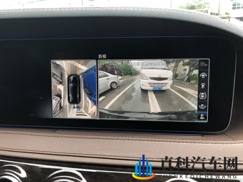 把男生的困困放到女生的困困里:汽车新风尚:情侣家庭必备,舒适操控两不误-2