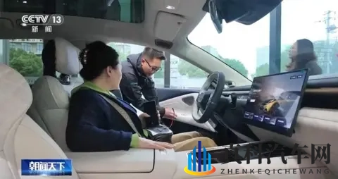 新能源车购置税变卦了，4S店挤爆了，车企慌什么？-3