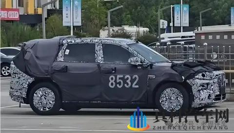 极氪9X小弟极氪8X：30万级插混新卷王，400km纯电，四季度上市！-2