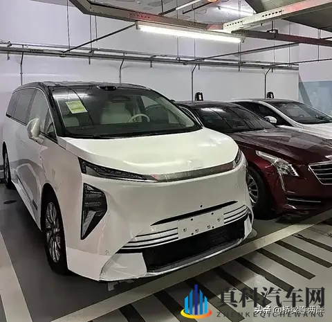 别克旗舰降价至30万？激光雷达+航空座椅挑战腾势D9-3