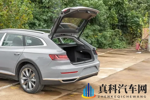 大众CC猎装车，提供两种动力可选，哪款更值得买？-2