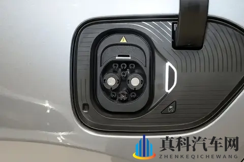 续航650km、大五座、智能座舱,它真的是家用车的热销车型-3