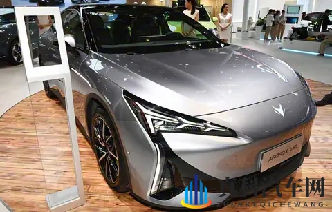 9 月销量仅2526台，1278万起售的极狐阿尔法 S5为何销量遇冷？-2