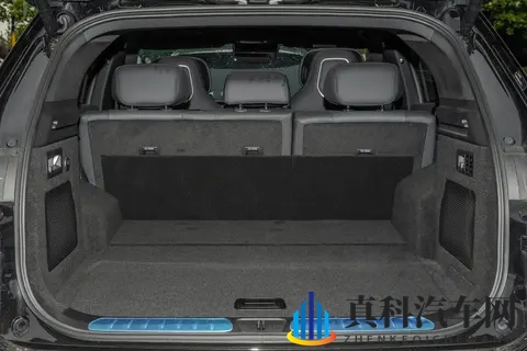 周末试驾星纪元 ET:一辆让全家都心动的家庭座驾-3