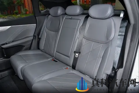 9月份卖出13163辆，深蓝S05凭什么热卖？-1