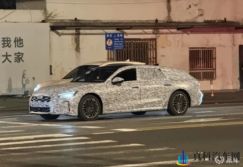 新奥迪A7L旅行版谍照曝光,尺寸升级,无框车门吸睛-1