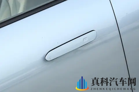 深度体验2025款星纪元ES:在20-30万区间值得细品的新能源轿车-1