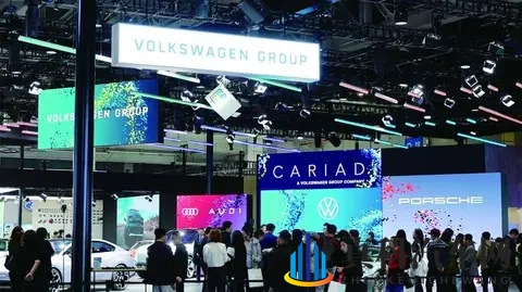 进博会12家顶级车企参展 特斯拉Cybercab亚太区首秀-1