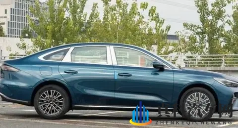 轴距加长105mm还敢上15T？吉利帝豪这次真的拼了！-2