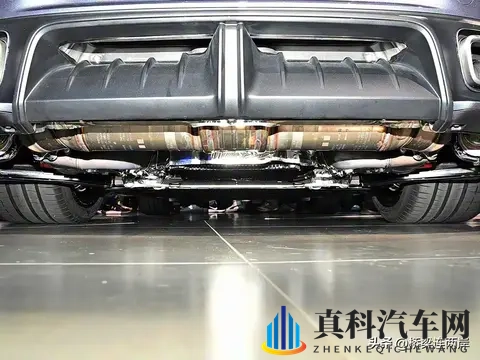 保时捷911混动版亚洲首秀，2728万起！涡轮迟滞成历史？-1