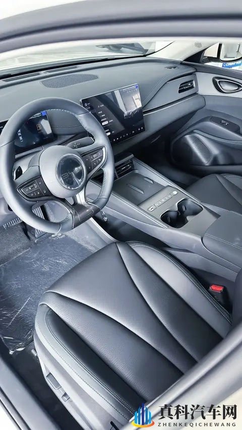 26款海豹06DM-i到店，配海域白配色+海盐灰内饰，续航128km+怀挡-2