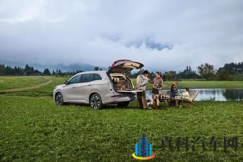 15万内全时四驱来了!11月1日第三代蓝电E5 PLUS开启预售-3