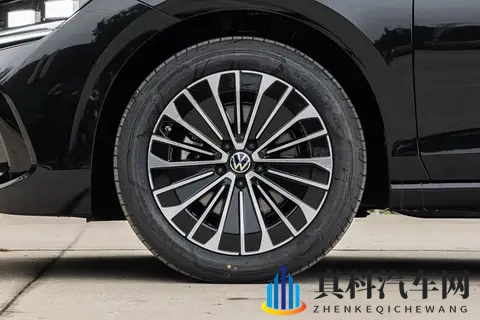 2026款大众迈腾B9实车亮相！方向盘回归物理按键_增华为HiCar-2