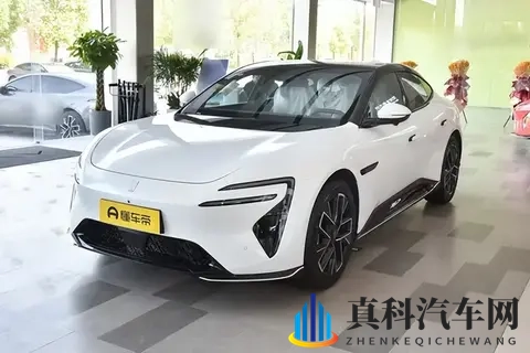 既有科技带来的便利,也有驾驶本身的乐趣,这款车如何-3