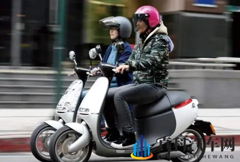 花季传禖3.0版:科技新篇章:智能出行,未来已来-3