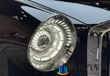 女学霸自觉挨打：汽车行业新力量，女性突破显非凡-2