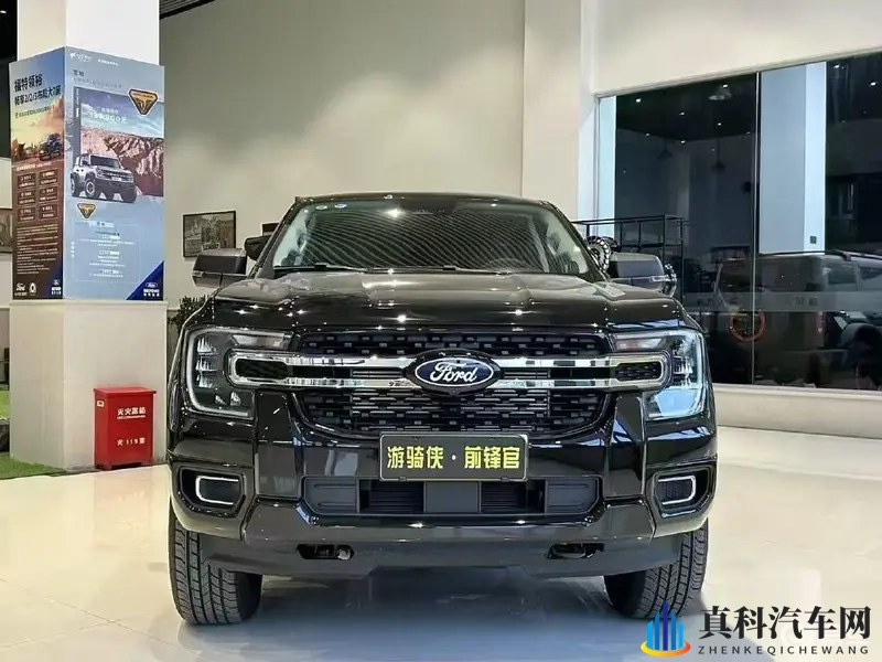 公安局长初尝警花王语嫣:警花飒爽驾跑车,风采展示引围观-1