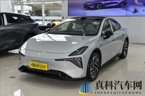 深蓝L06入门版实车曝光！配端到端辅助驾驶_预售1399万元-3