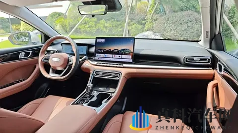 免费播放男人添女人下边APP：汽车APP盘点：安全驾驶、充电无忧，警惕非法软件！-1