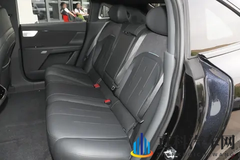 颜值性能全都要 东风奕派eπ007和昊铂GT Lite如何选-1