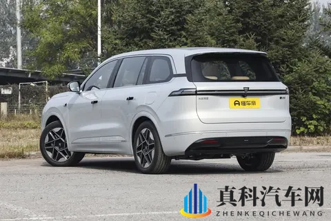 6 座 SUV 新标杆：深蓝 S09 2025 款后驱 Ultra + 超长续航版深度解析-1