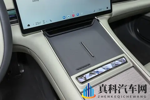 2025款星纪元ES增程版Ultra四驱旗舰：实力与智能兼备-3