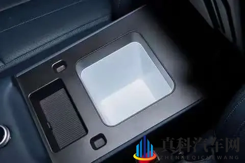 不到20万的“方盒子”SUV怎么样?方程豹钛7试驾后,说说真实感受-2