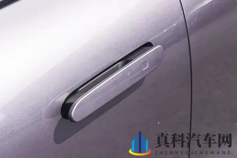 试驾星纪元ES,全家人都满意,综合续航1645公里,性价比确实高!-3