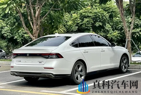 15万拿下准新一手雅阁,享受越级驾乘体验!-3