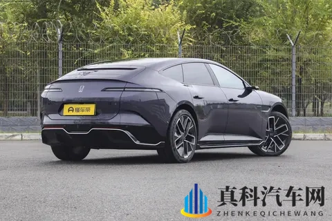 豪华车用户的真实体验：为什么说阿维塔12四激光版换对了？-3