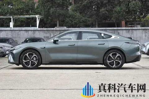 2025款星纪元ES纯电:续航700km,800V补能,真香-2