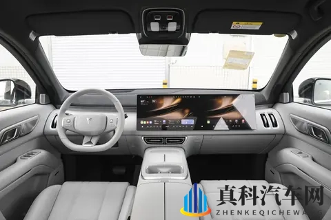 深蓝S09与蓝山,都是华为系6座SUV,家用选哪个更合适?-2