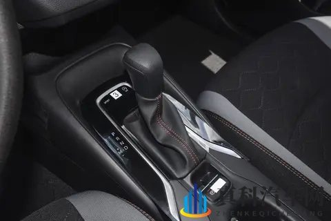 丰田卡罗拉卖疯了!惠后758万起,哪款值得买?-3