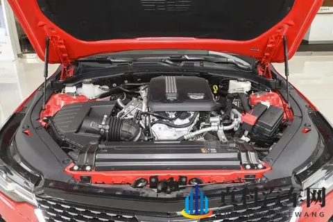 15 万拿下豪华后驱!凯迪拉克 CT4 各版本怎么选不踩坑-2