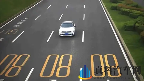 为啥闯红灯都从后面抓拍，超速却从前面抓拍-1