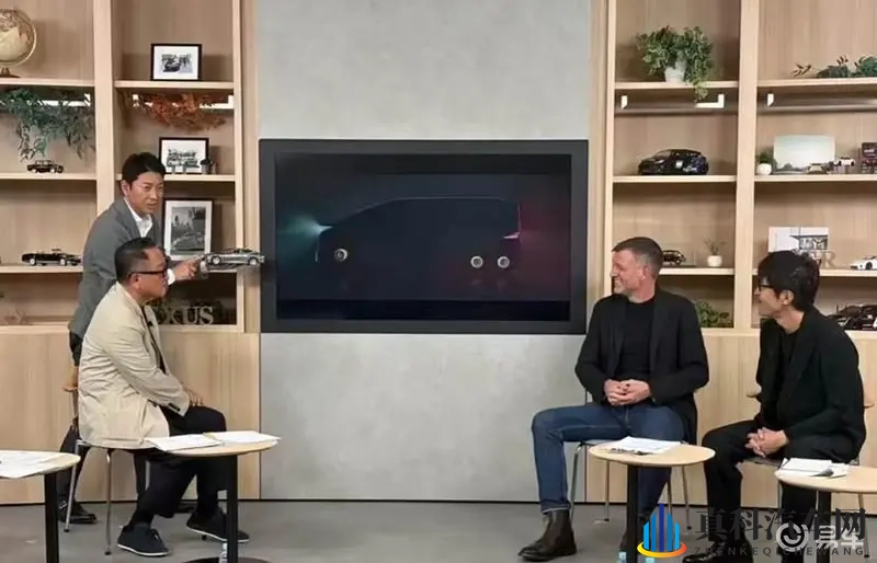 丰田偷师小鹏，六轮MPV将会是豪车新风向？-1