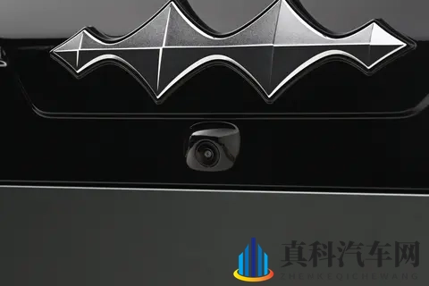 方程豹钛 7 深度体验:20 万级大五座 SUV,凭什么圈粉家庭用户?-1