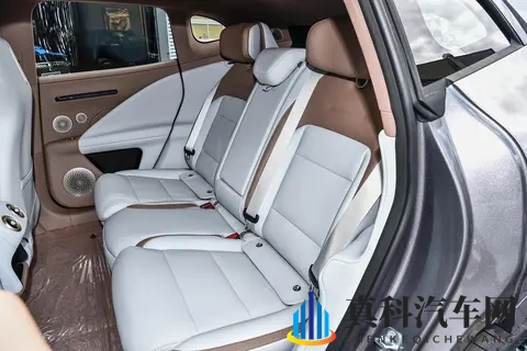 2026款阿维塔07:豪华、安全、性能、智能都满配-2
