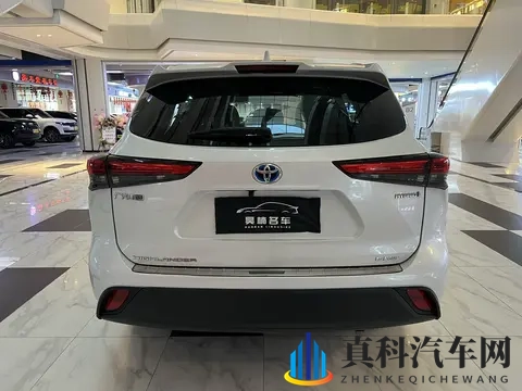 20万出头拿下丰田汉兰达，奶爸家用准新车？-1