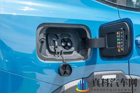 全家人都喜欢的SUV!大空间、省油、动力强,关键还便宜-3