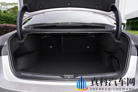 10万级六边形战士，领克03凭啥这么卷？-1