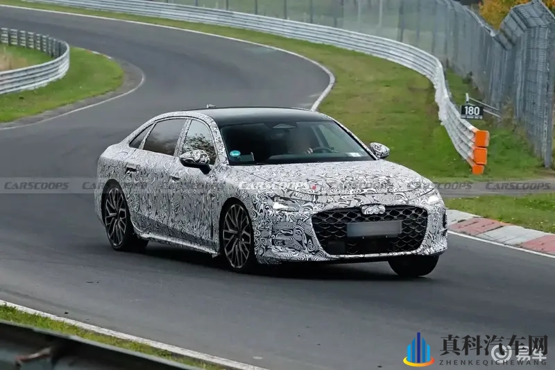 亲子乱对白乱都乱了视频：孩子父母搞笑对白笑翻全场-2