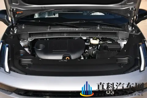 从赛道到日常：第三代领克 03 让紧凑燃油车告别 “平庸”-1