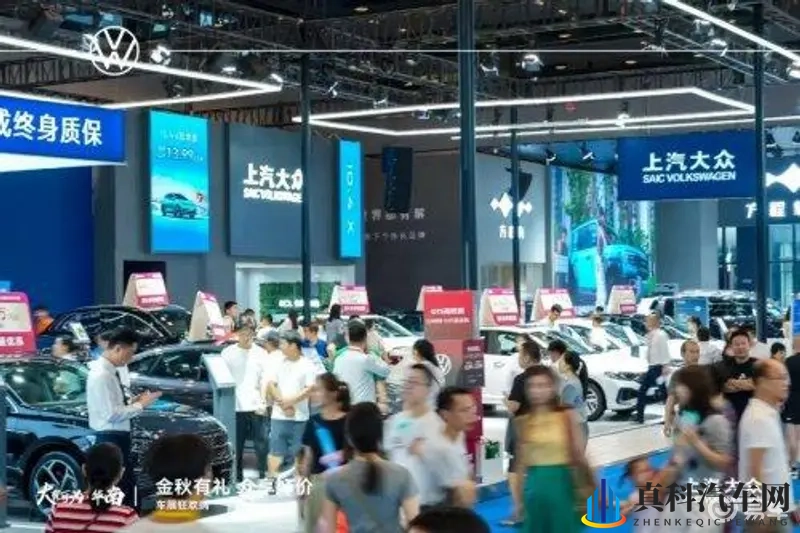 上汽大众火力全开:燃油电车双线并进-1