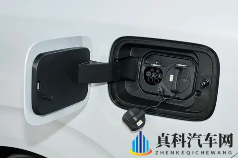 星光730：738万元起，全家人都满意的紧凑型MPV，大七座不拥挤！-1