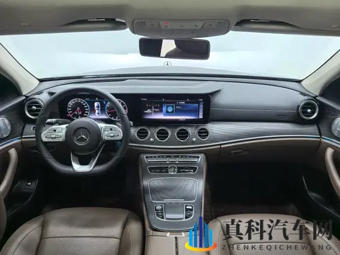 25万拿下行政级座驾，20款奔驰E300L，一手车体验！-3