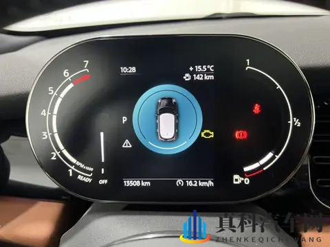 23年MINI COOPER S,准新车22万,精致女孩代步新选择?-3