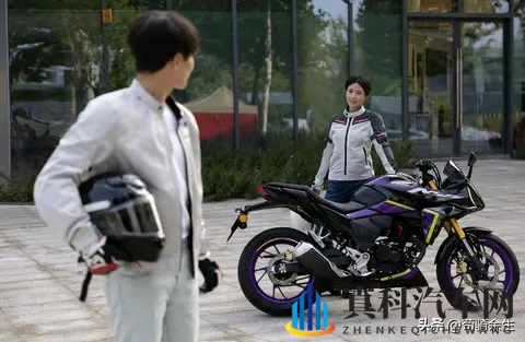 仿赛的颜值街车的心!本田宝藏车型NSP190,安全省油续航全打包!-1