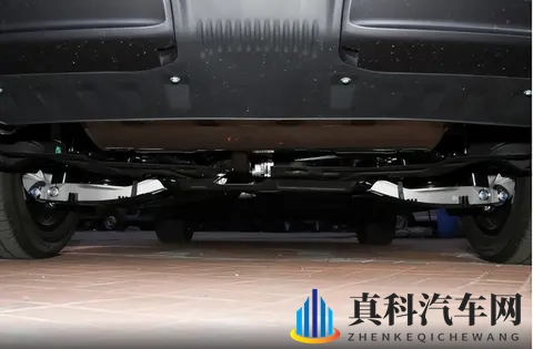 标配四轮独悬,可选后驱_四驱,奇瑞风云T11实力怎样?-2